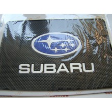 Не скользящий коврик под телефон с логотипом Subaru